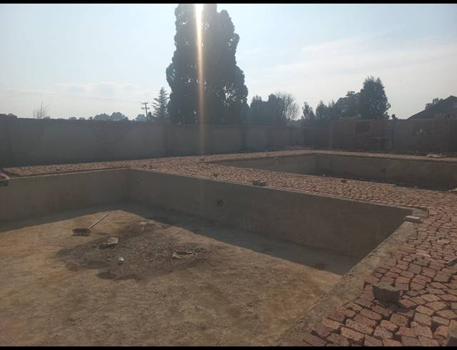 1,050M² GUESTHOUSE FOR SALE IN SPAARWATER AH